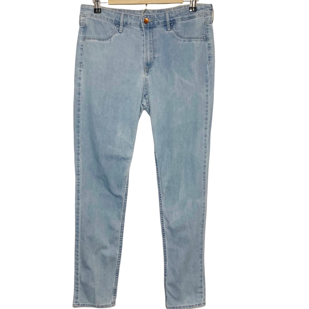 Forever 21 Light Wash Skinny Ankle Jeans Size 32